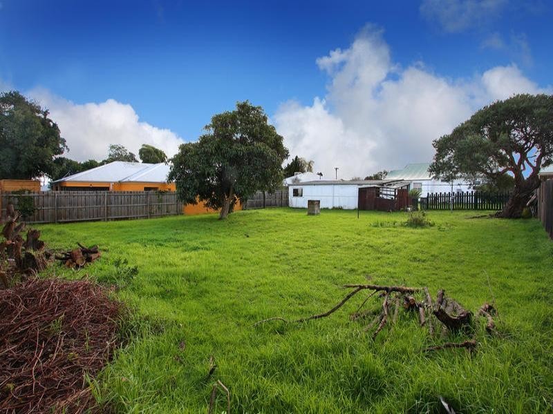 24 Oakland Street, Mornington VIC 3931