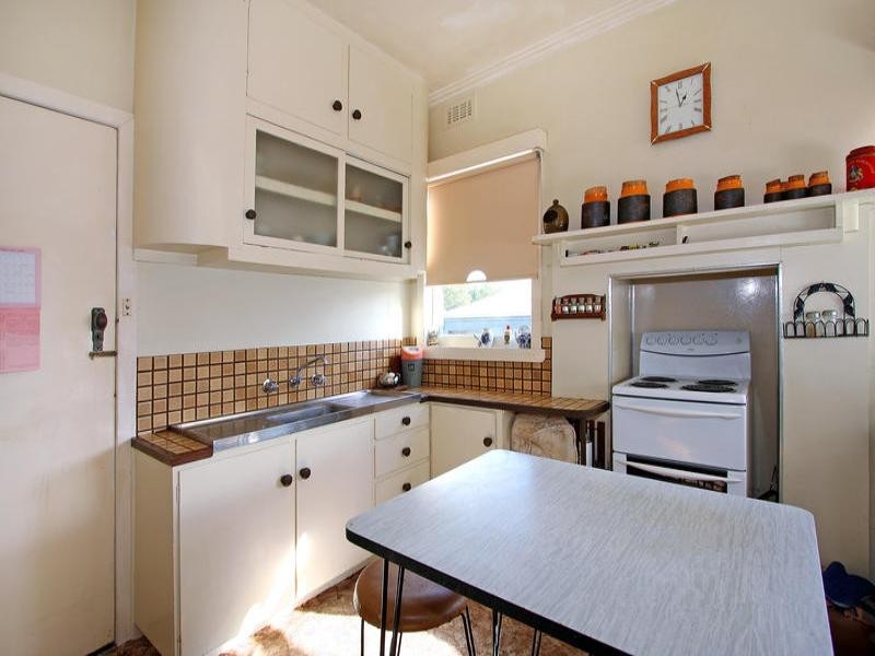 24 Oakland Street, Mornington VIC 3931