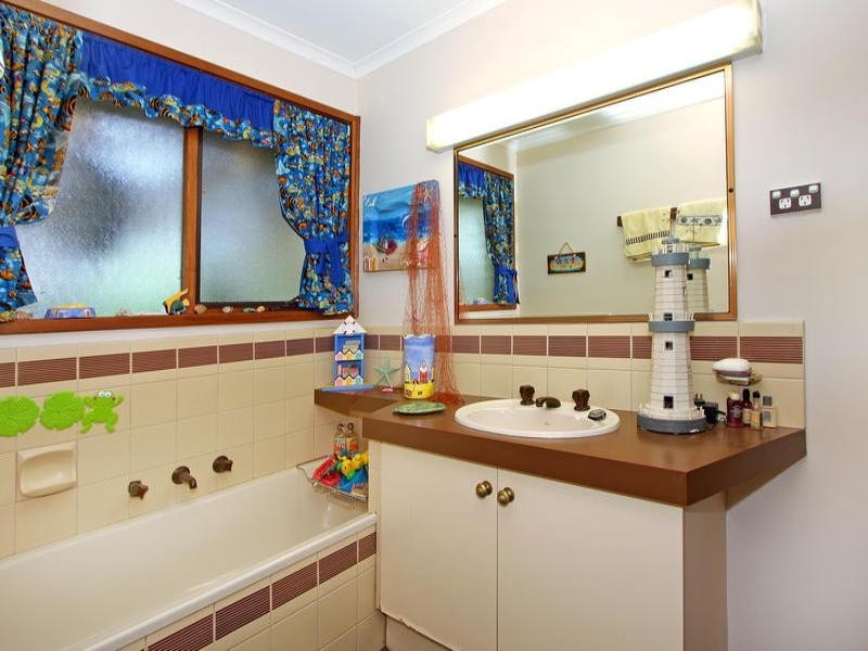 15 Tolhurst Place, Mount Martha VIC 3934