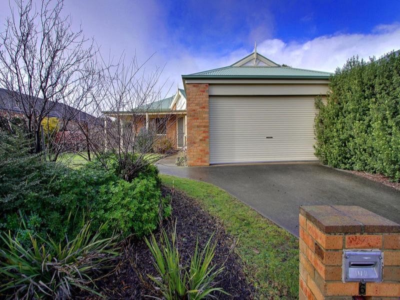 6 Botany Walk, Mornington VIC 3931