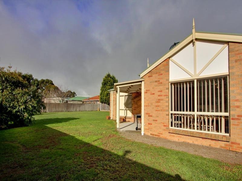 6 Botany Walk, Mornington VIC 3931