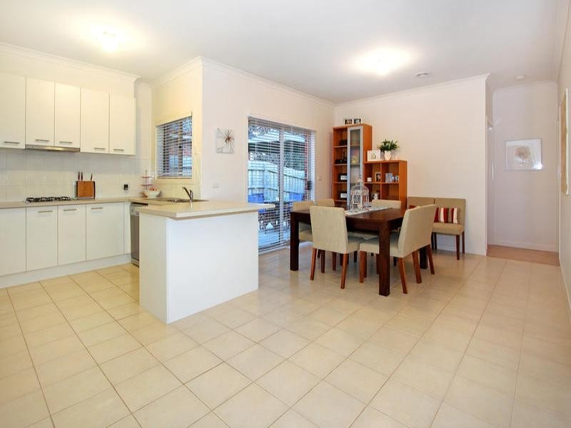 2/3 Olley Way, Mornington VIC 3931