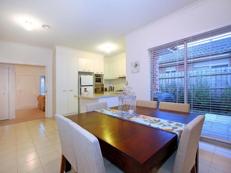 2/3 Olley Way, Mornington VIC 3931