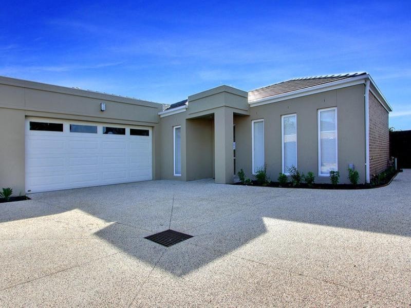 2/109 Bentons Road, Mornington VIC 3931