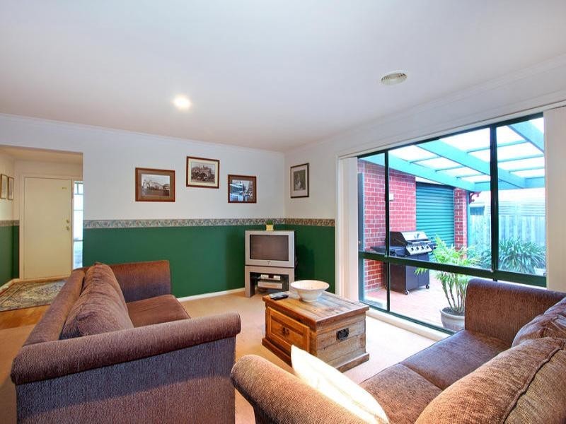 4 Netherclift Court, Mornington VIC 3931