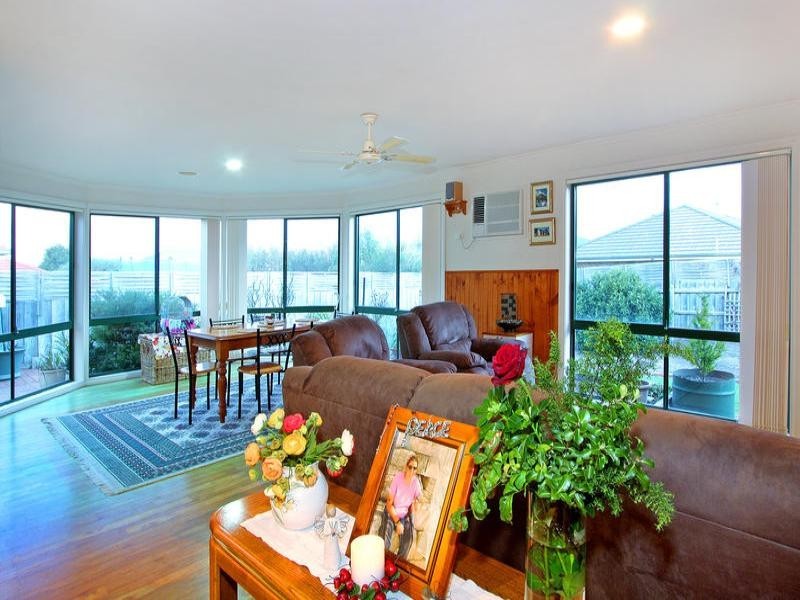 4 Netherclift Court, Mornington VIC 3931