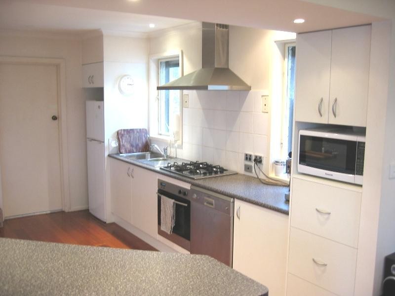 28 Dava Drive, Mornington VIC 3931