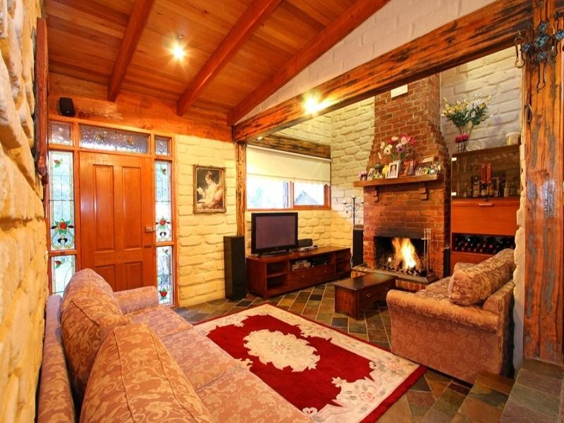 9 Station Street, Mount Eliza VIC 3930