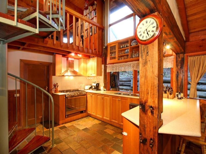 9 Station Street, Mount Eliza VIC 3930