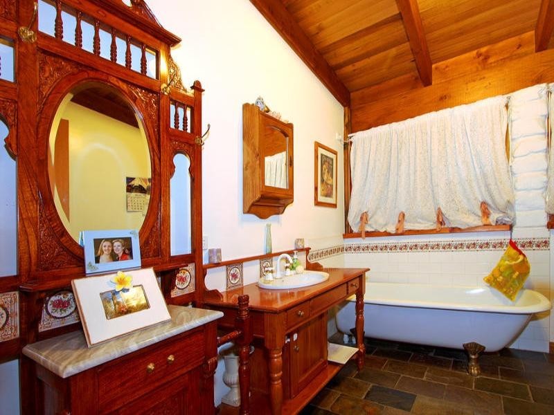 9 Station Street, Mount Eliza VIC 3930