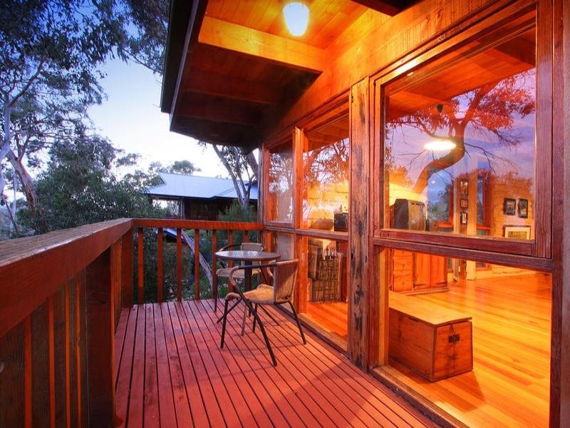 9 Station Street, Mount Eliza VIC 3930