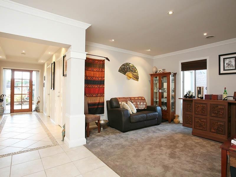 81 Summerfield Drive, Mornington VIC 3931