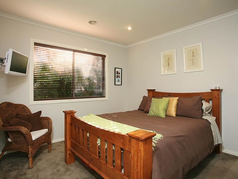 81 Summerfield Drive, Mornington VIC 3931