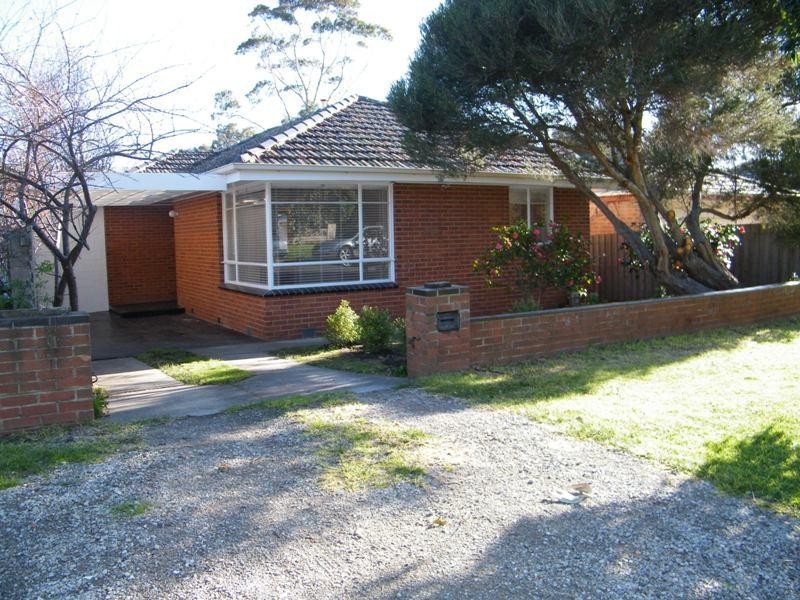12 Sutton Street, Mornington VIC 3931