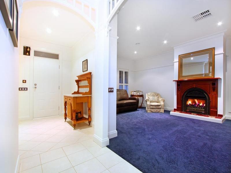 5 Somerset Place, Safety Beach VIC 3936