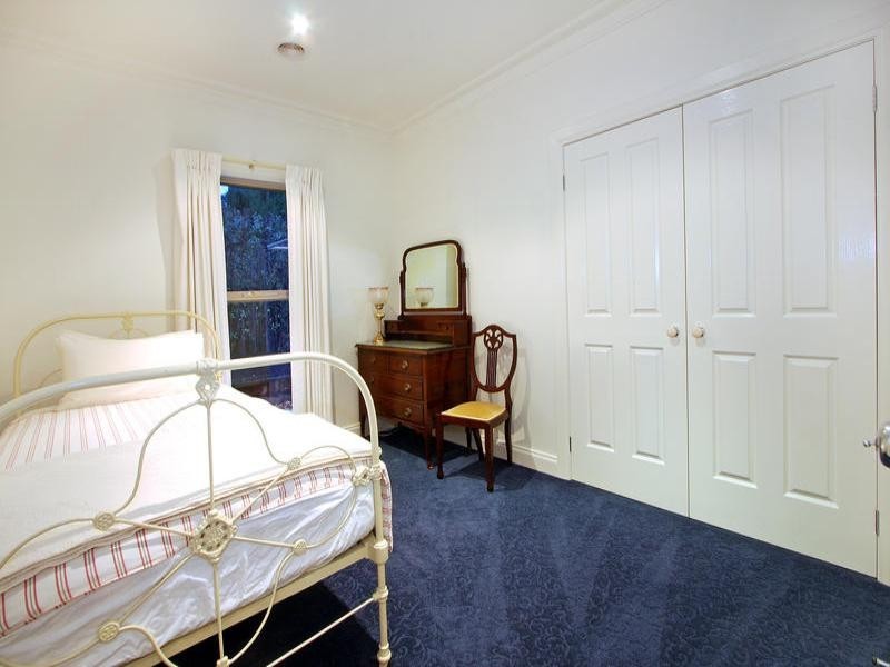 5 Somerset Place, Safety Beach VIC 3936