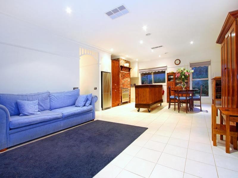 5 Somerset Place, Safety Beach VIC 3936