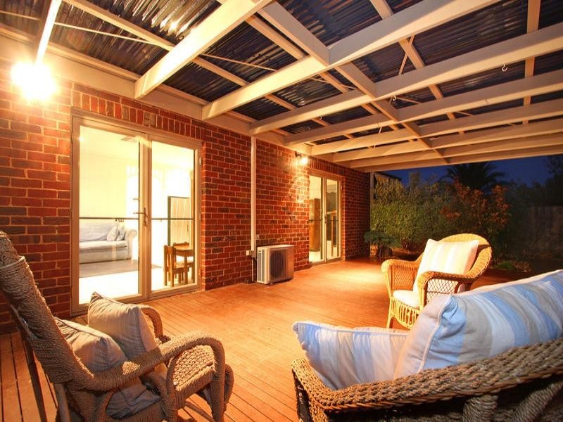 5 Somerset Place, Safety Beach VIC 3936