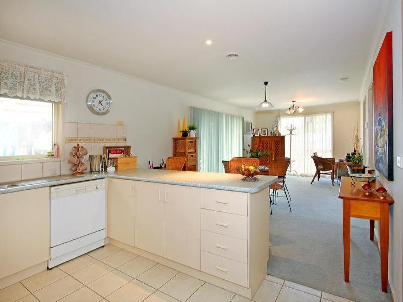 27 Settlers Way, Mount Martha VIC 3934