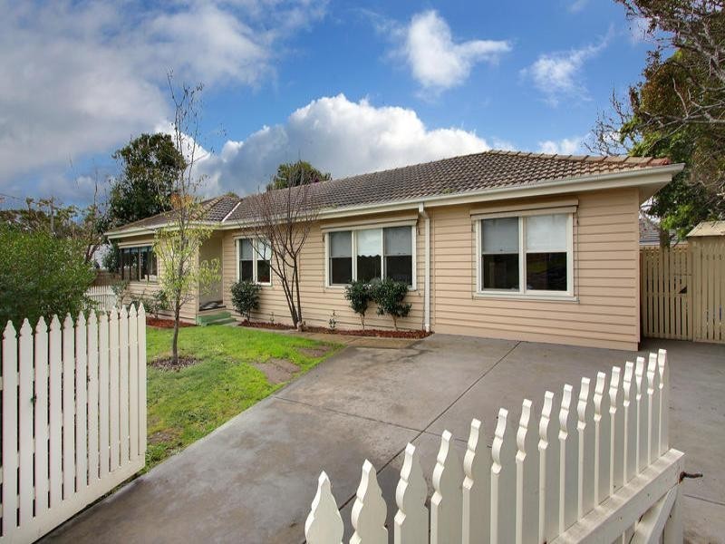 3 Moomba Street, Mornington VIC 3931