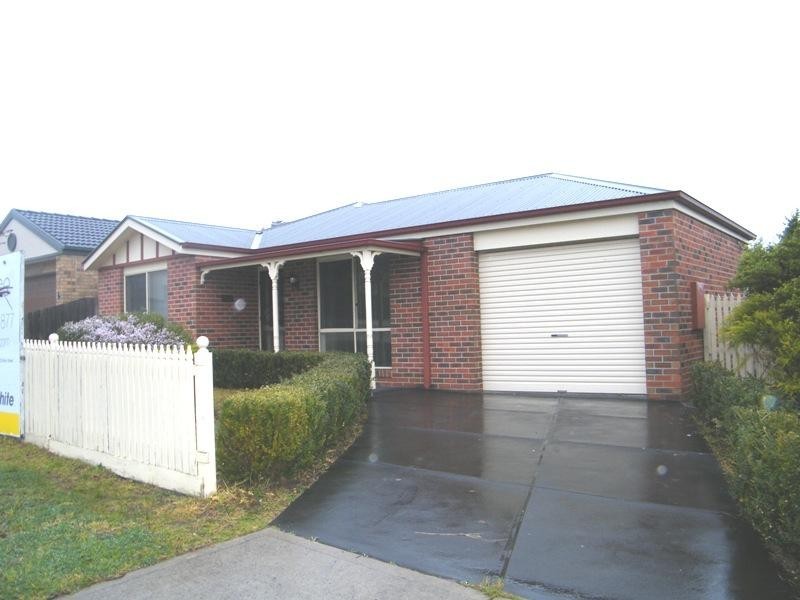 40 Eric Crescent, Mornington VIC 3931