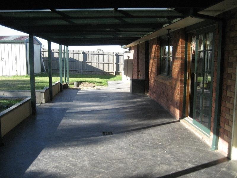 34 Amberley Drive, Mount Martha VIC 3934