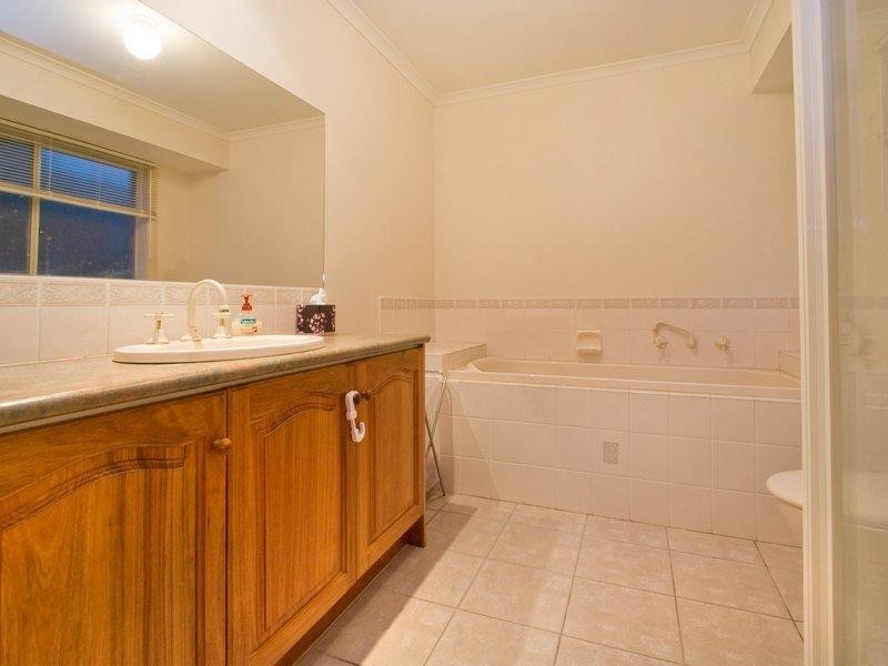 12 Glencoe Crescent, Mount Martha VIC 3934