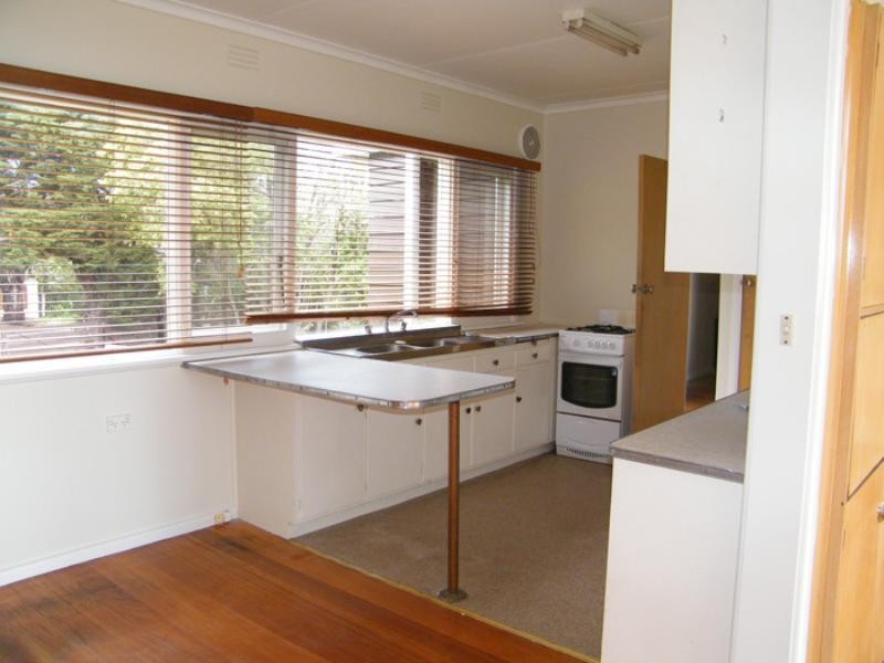 61 Rosserdale Crescent, Mount Eliza VIC 3930