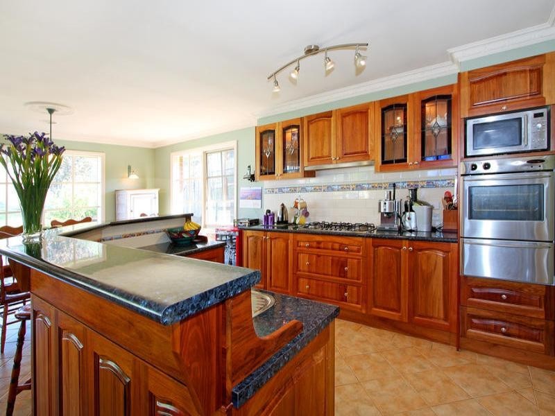 9 Mondana Way, Mount Martha VIC 3934