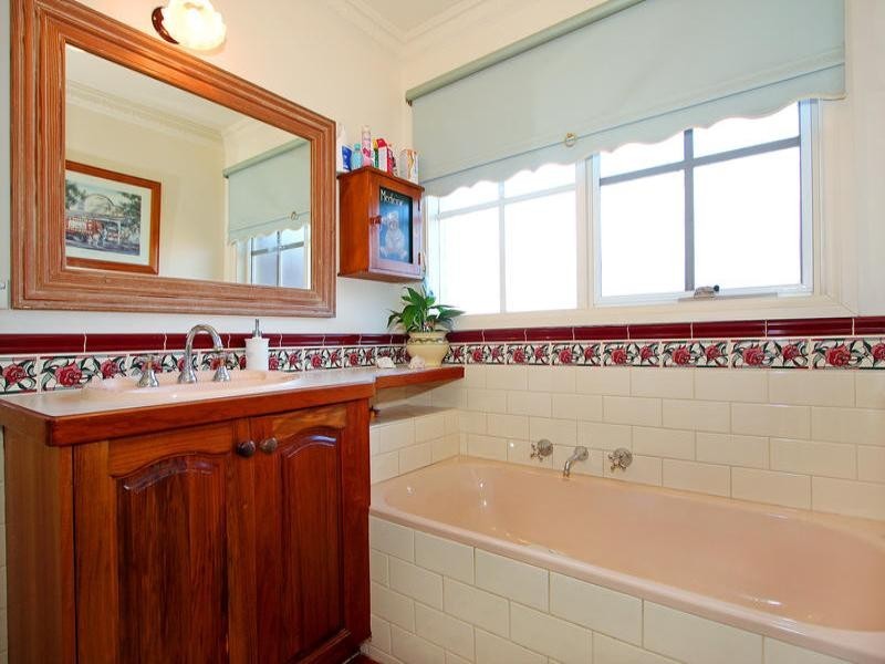 9 Mondana Way, Mount Martha VIC 3934