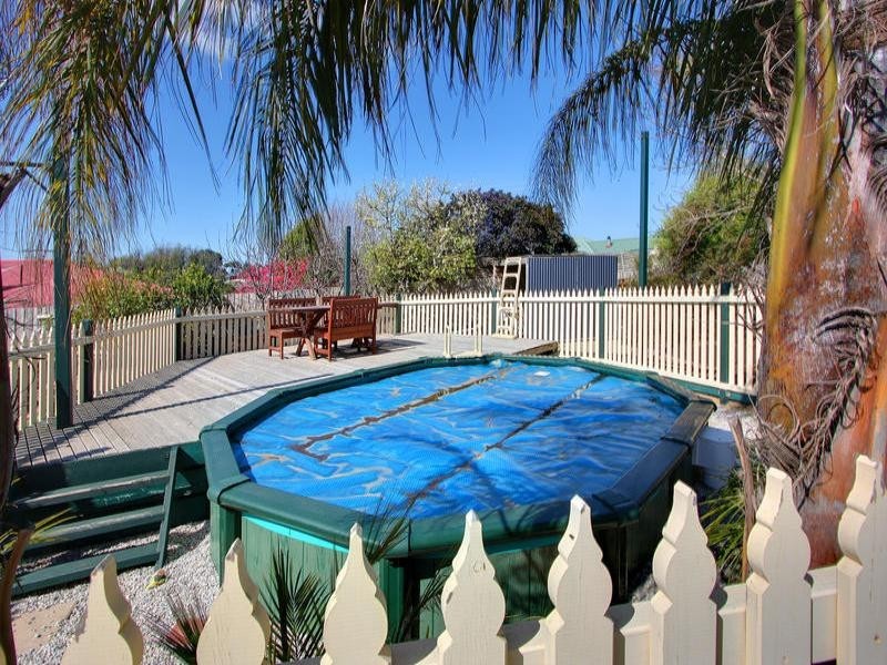 9 Mondana Way, Mount Martha VIC 3934