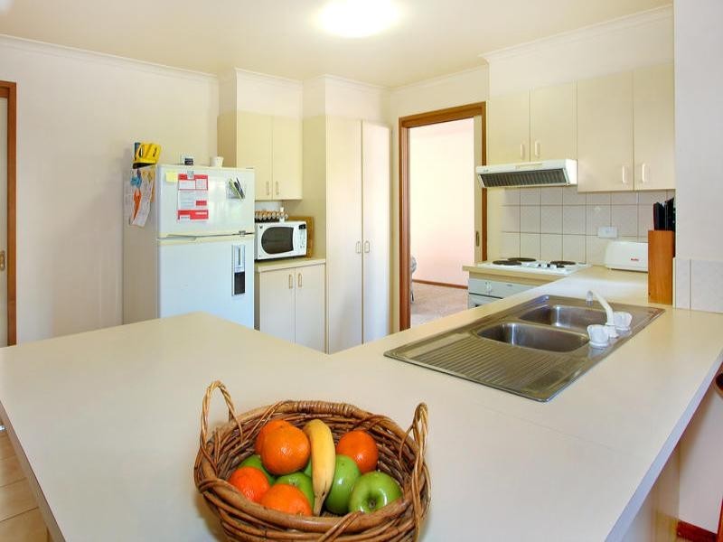 21 Madeleine Court, Somerville VIC 3912