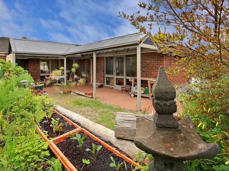 16 Bentons Road, Mount Martha VIC 3934