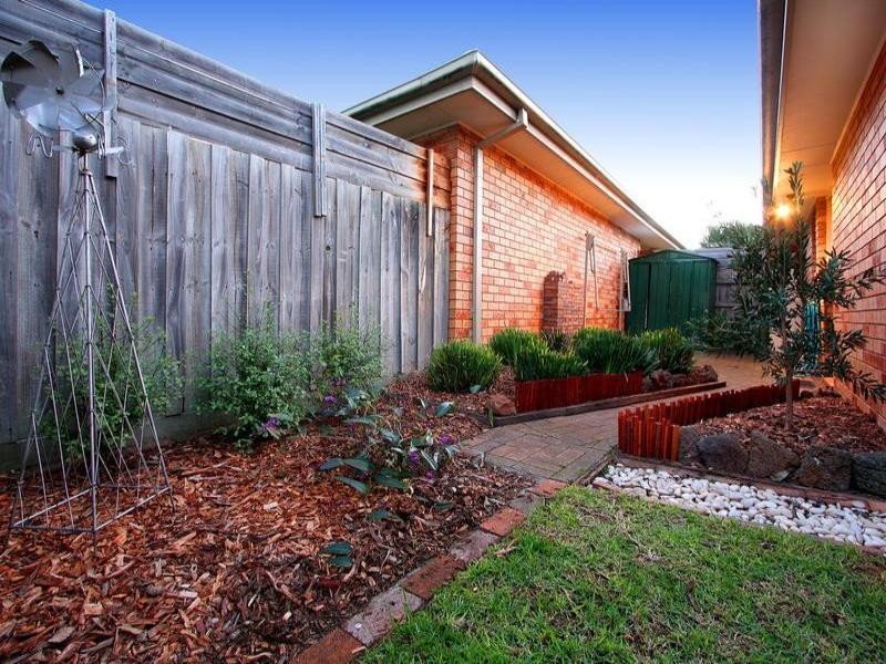 3/52 Alameda Avenue, Mornington VIC 3931