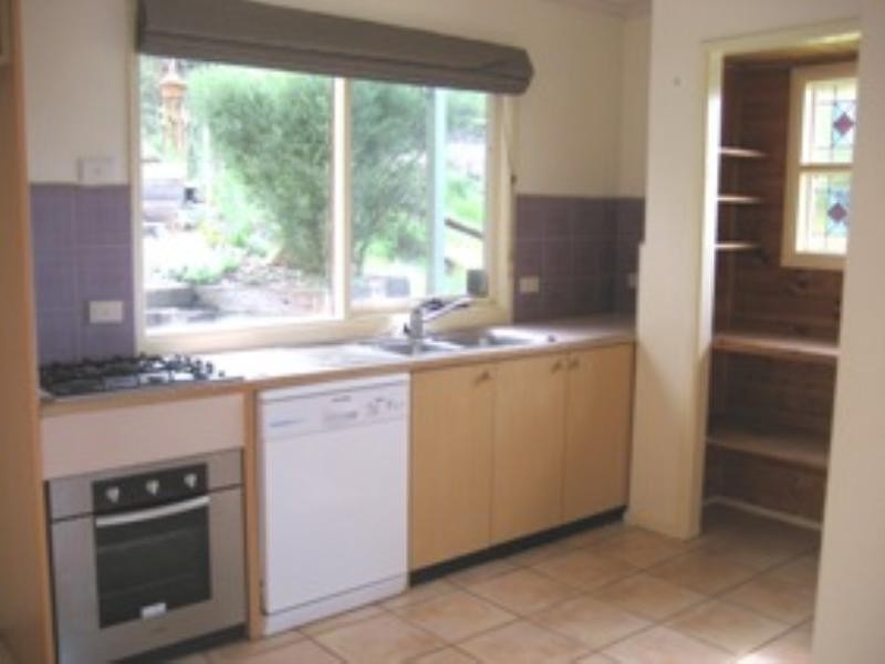 90 Ellerina Road, Mount Martha VIC 3934