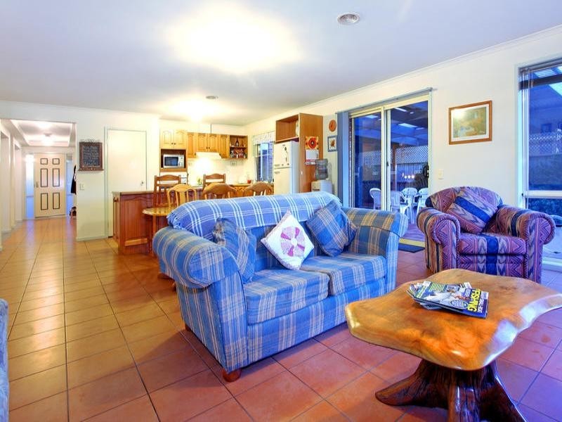 17 Dusky Drive, Safety Beach VIC 3936