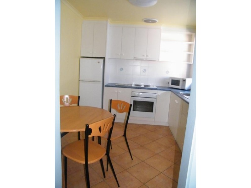 4/324 Main Street, Mornington VIC 3931