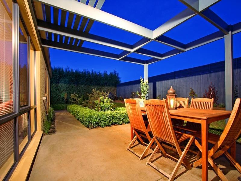 25 Eric Crescent, Mornington VIC 3931