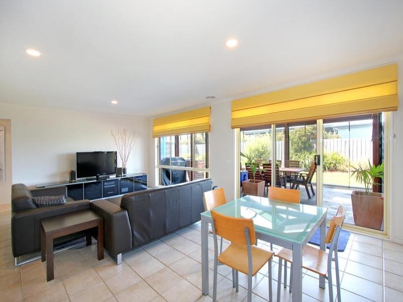 3 Hayley Avenue, Somerville VIC 3912