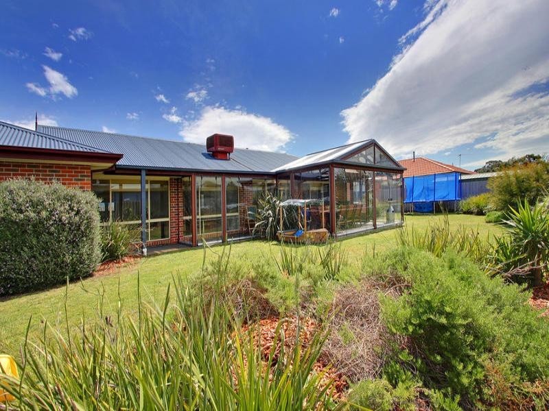 3 Hayley Avenue, Somerville VIC 3912