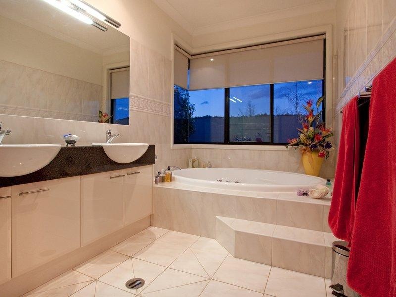 11 Phillips Court, Mount Martha VIC 3934