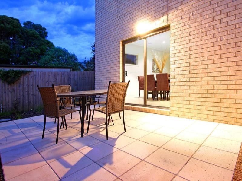 27b Separation Street, Mornington VIC 3931