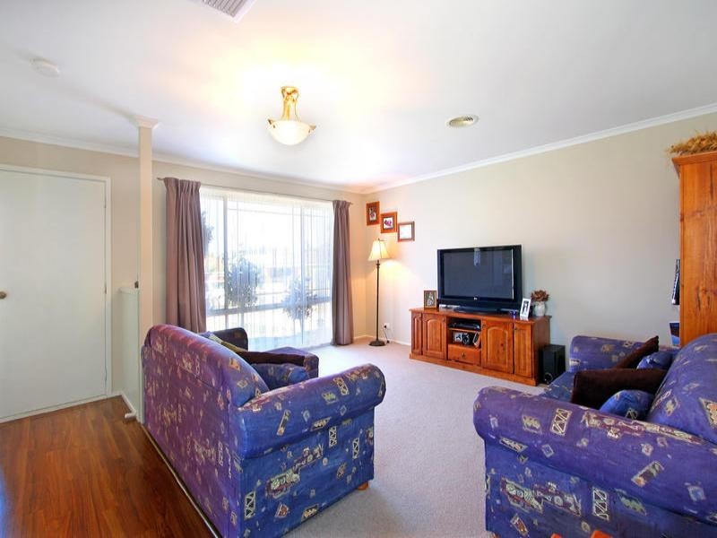 6 Larkin Close, Mount Martha VIC 3934