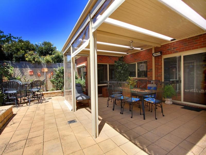 2/23 Neptune Street, Mornington VIC 3931