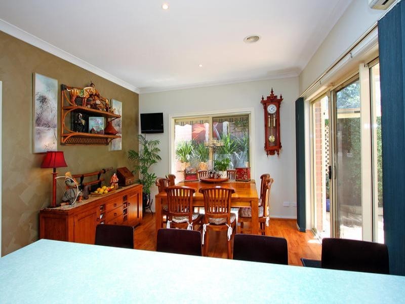 2/23 Neptune Street, Mornington VIC 3931