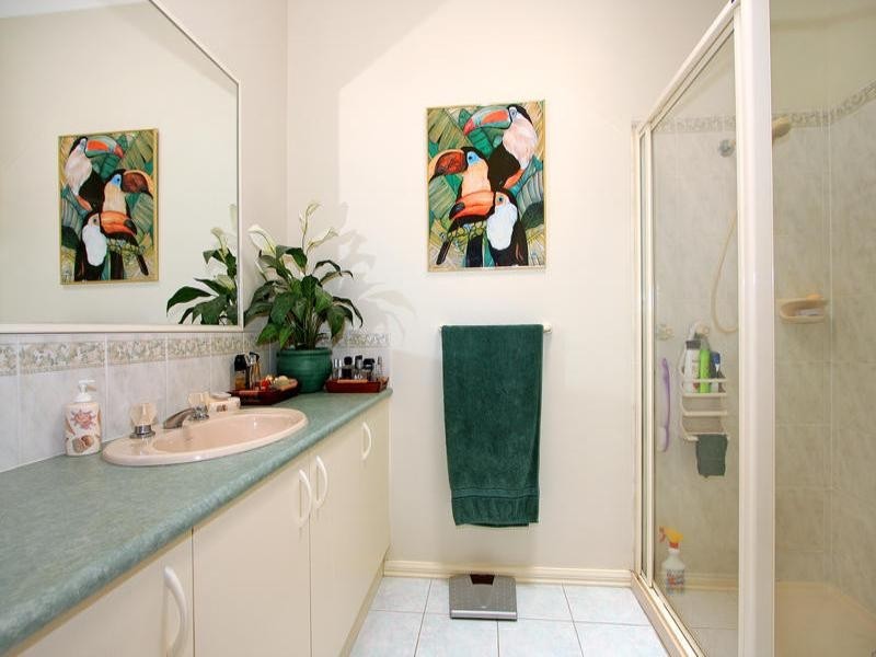 2/23 Neptune Street, Mornington VIC 3931