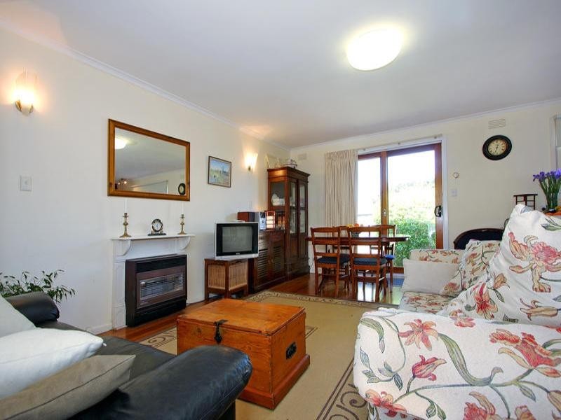 2/36-40 Tanti Avenue, Mornington VIC 3931