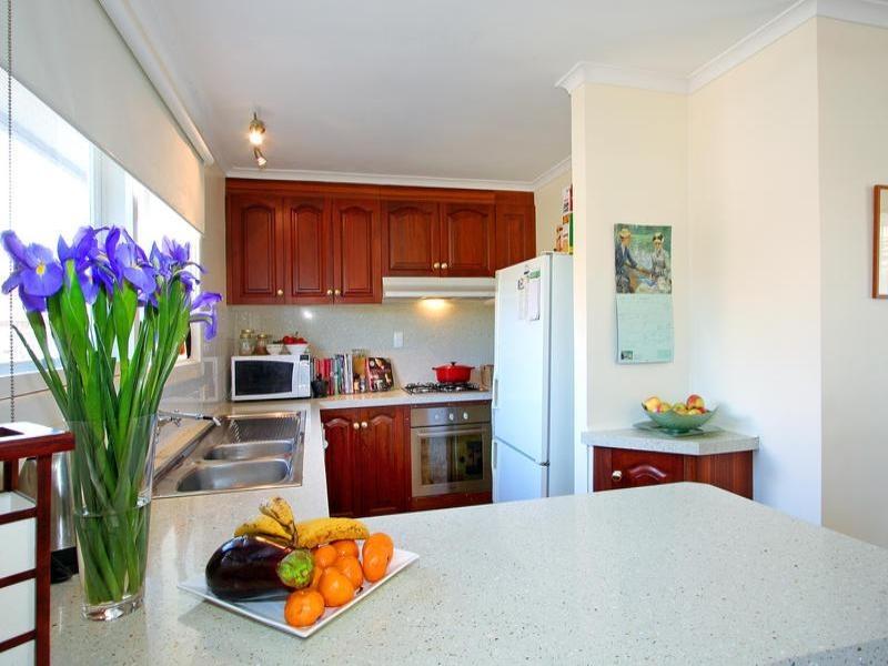 2/36-40 Tanti Avenue, Mornington VIC 3931