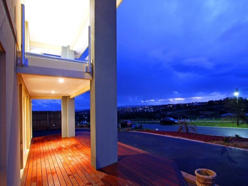 9 Reflections Way, Mornington VIC 3931