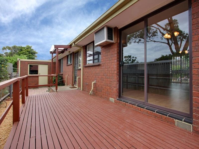 4/8 Van Ness Avenue, Mornington VIC 3931